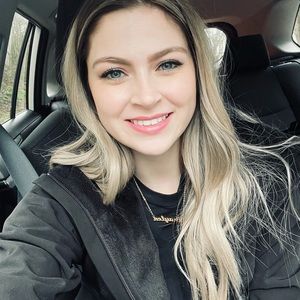 Meet your Posher, Jacqueline